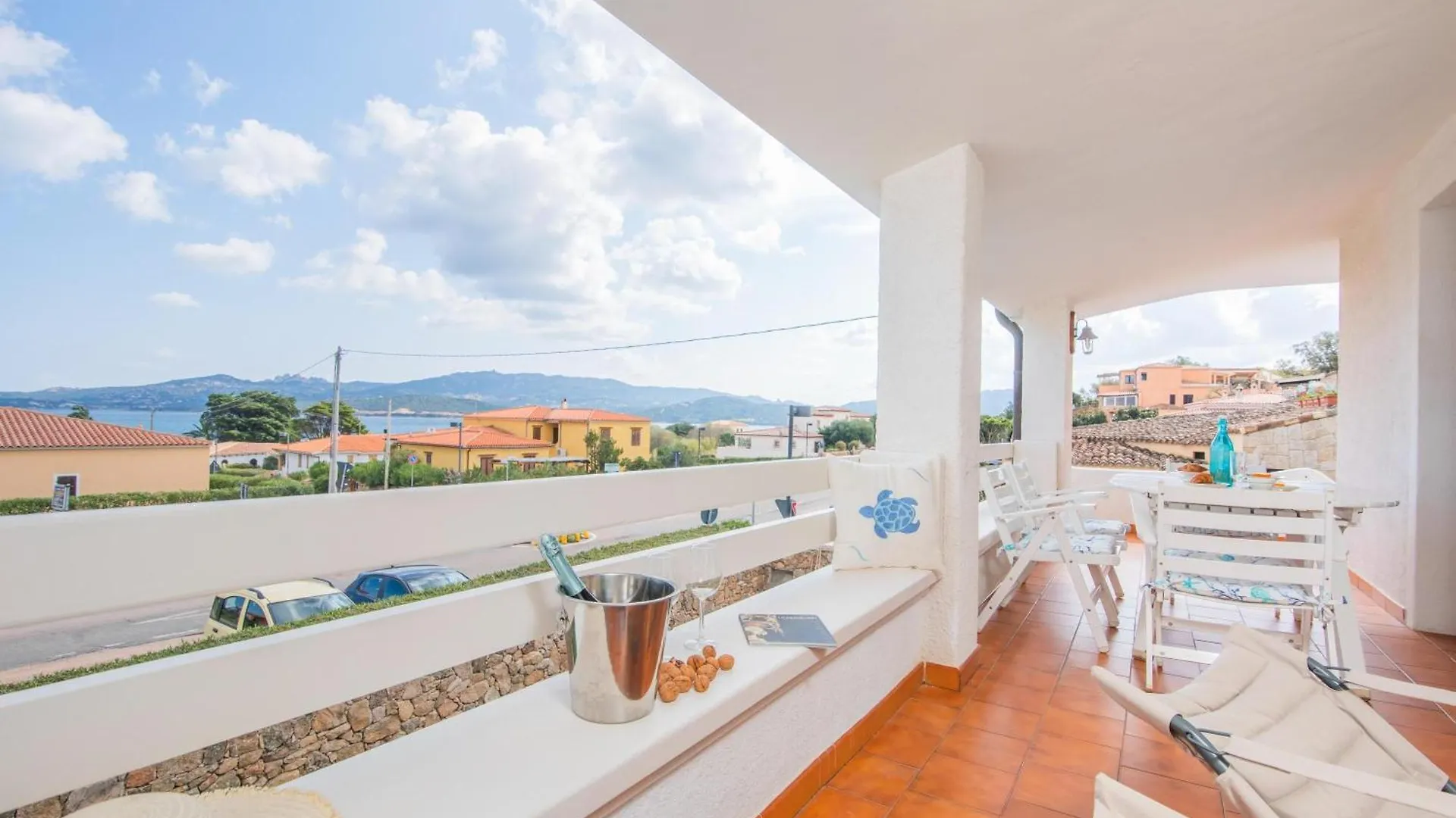 La Lampara House - Happy Rentals Cannigione Apartamento